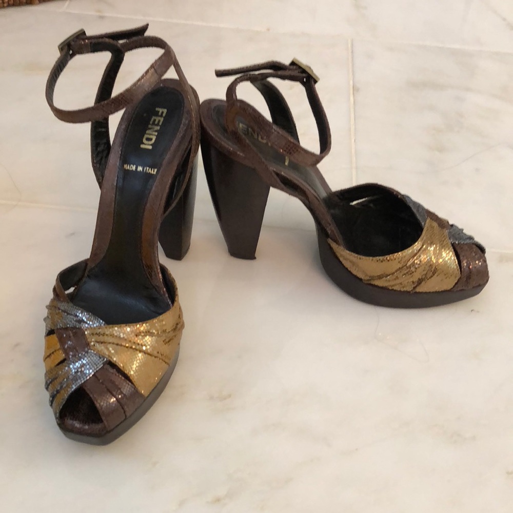 Fendi Pelle Orlando sandal in bronze and gold